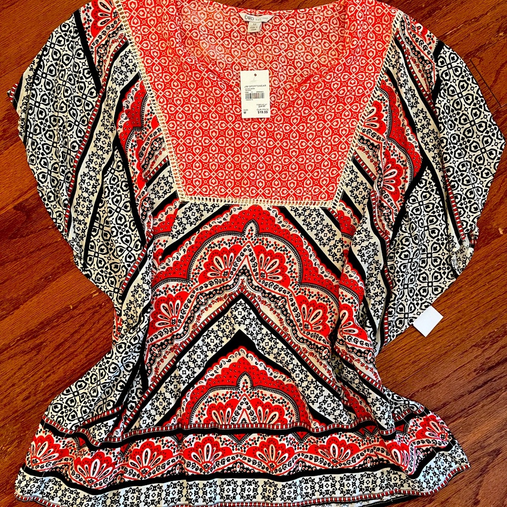 Cato blouse, NWT Flowing Bohemian Style Tunic with lace accent